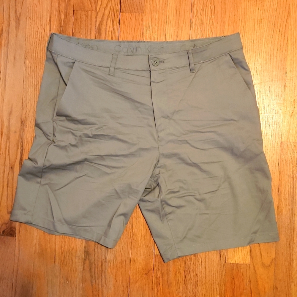 Calvin Klein Olive Green Men's Shorts 33W